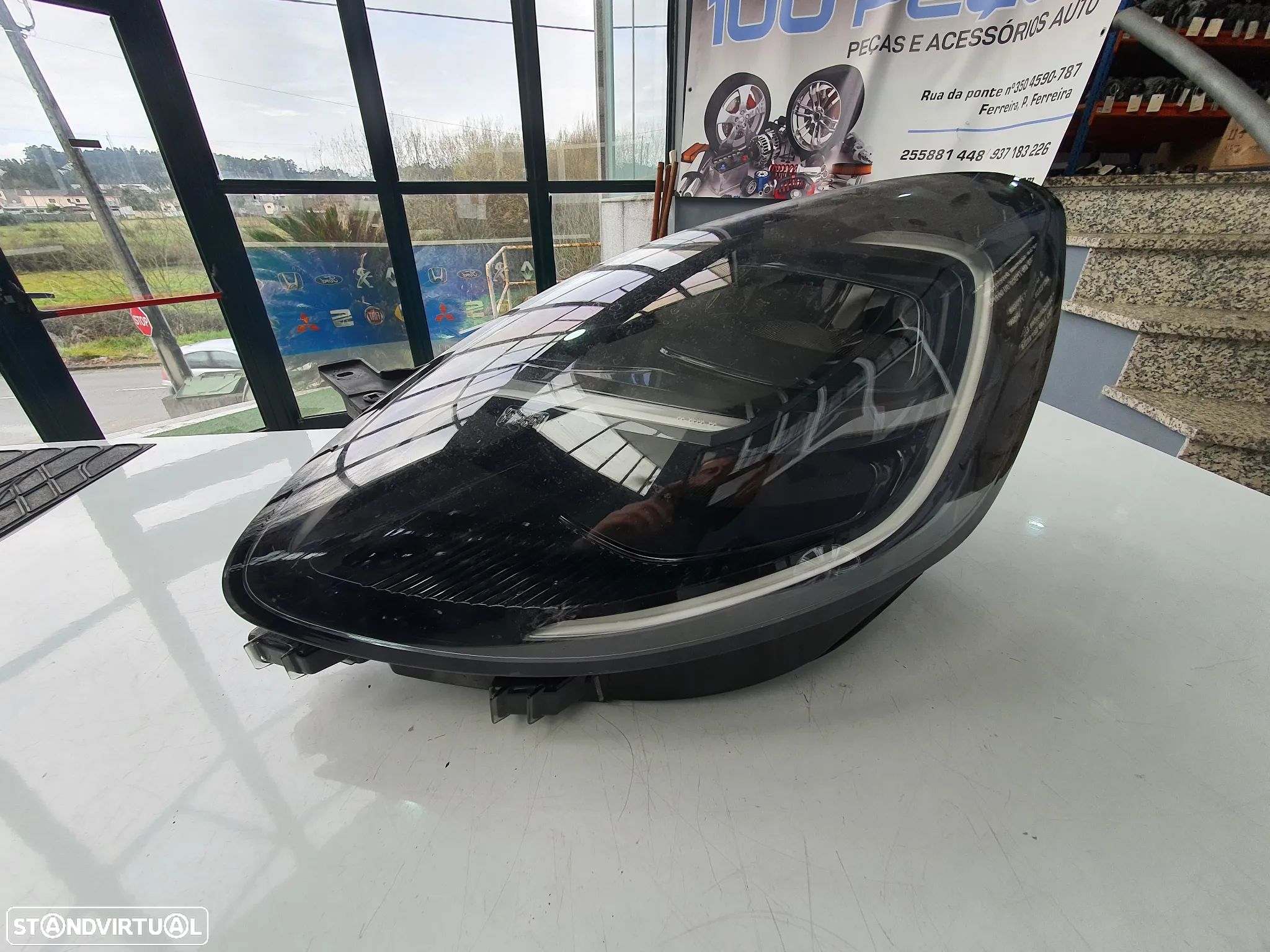 FAROL ESQUERDO LED FORD PUMA / L1TB13E015 / SEM BALASTROS - 1