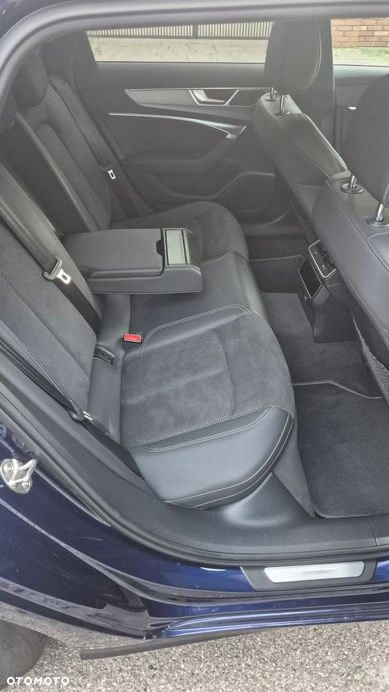 Audi A6 Avant 55 TFSI e quattro S tronic sport - 23