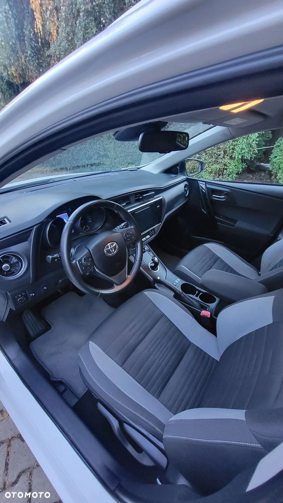 Toyota Auris 1.8 HSD Luna - 13