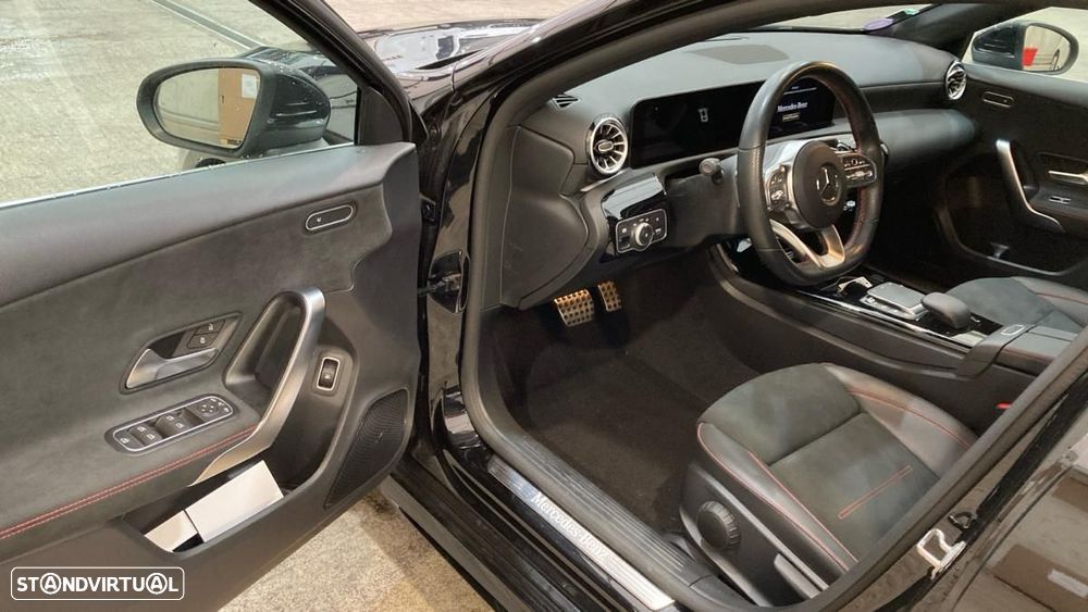Mercedes-Benz A 250 e AMG Line - 5