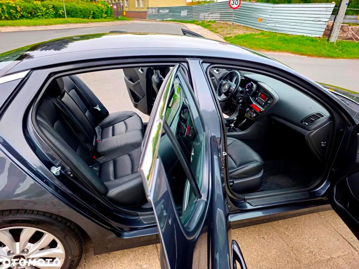 Kia Optima 2.0 XL - 12