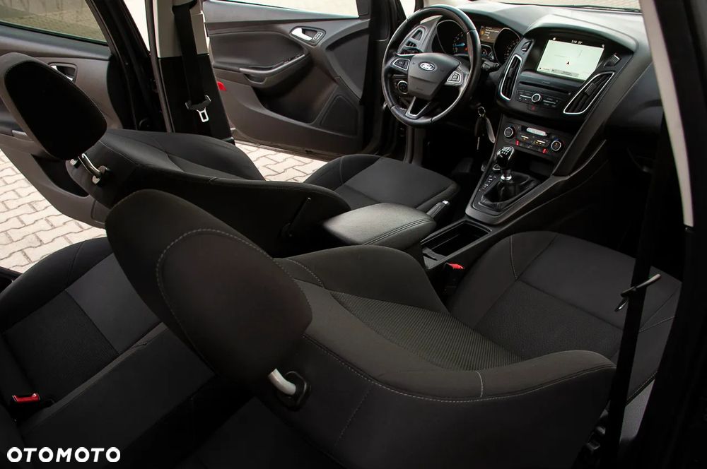 Ford Focus 1.5 EcoBoost Titanium ASS - 15