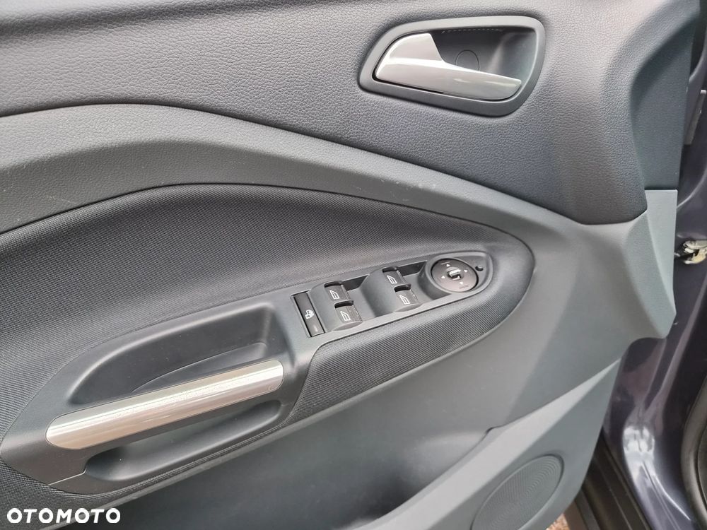 Ford Focus C-Max 2.0 TDCi DPF Ghia - 26