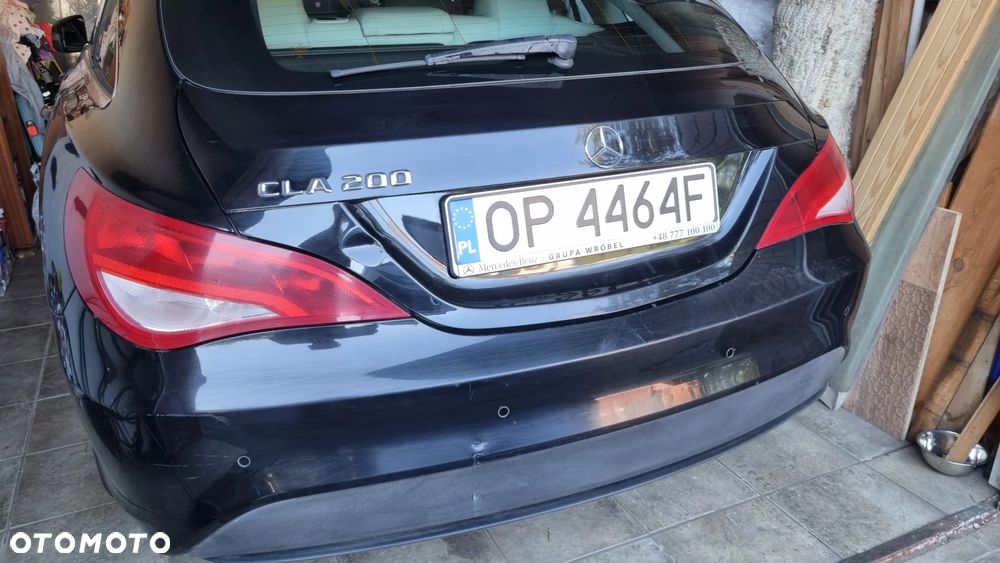 Mercedes-Benz CLA 200 - 4