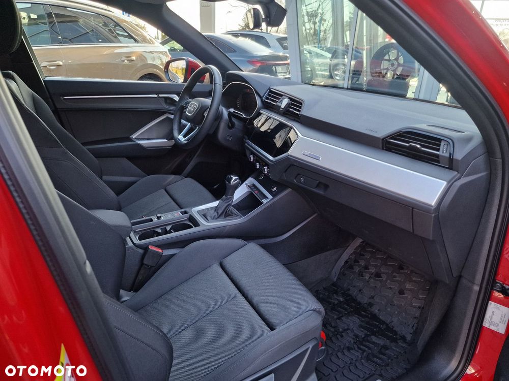 Audi Q3 35 TFSI Advanced S tronic - 11