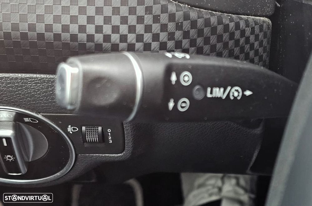 Mercedes-Benz A 180 CDI (BlueEFFICIENCY) Urban - 14