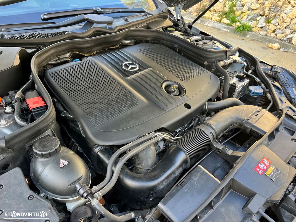 Mercedes-Benz E 300 Bluetec Hybrid Avantgarde - 43