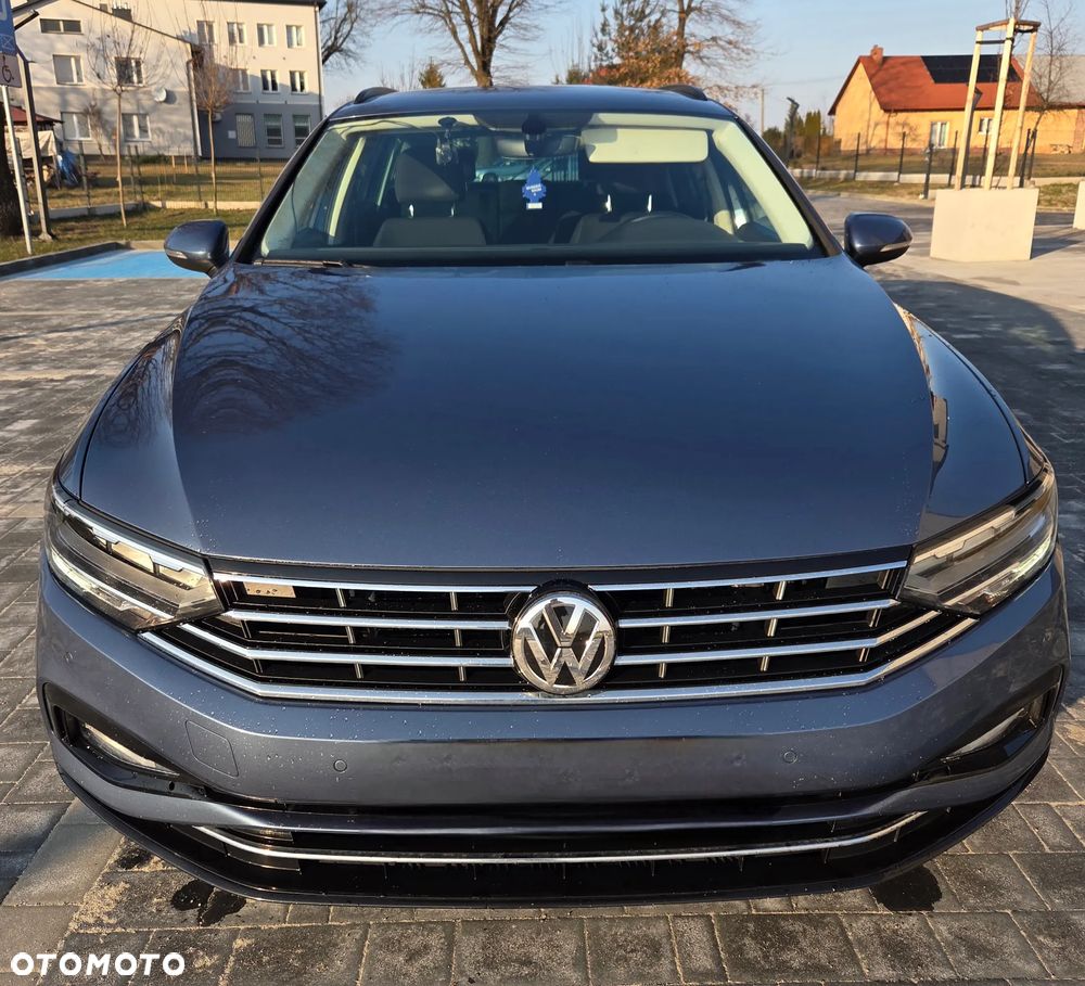 Volkswagen Passat ver-2-0-tdi-scr-dsg-comfortline - 4