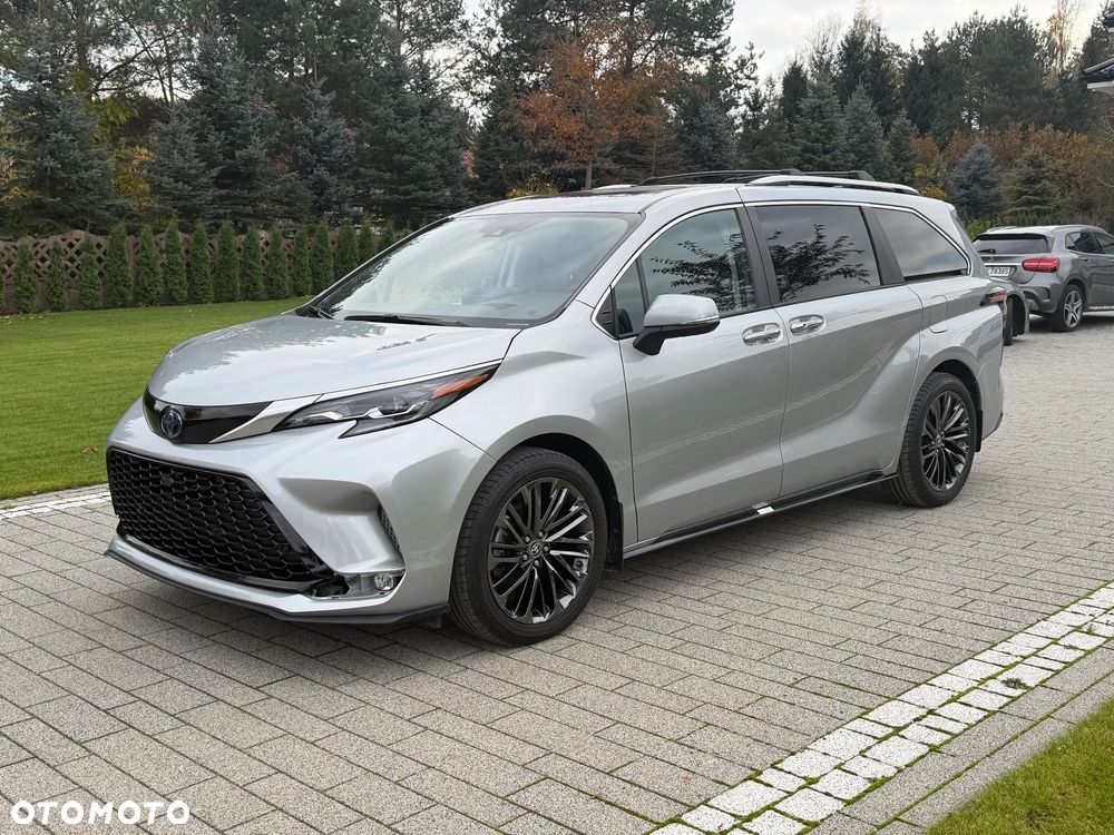 Toyota Sienna 2024 photo 2