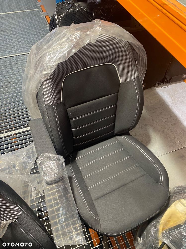 DACIA Logan III SANDERO 3 III STEPWAY  NOWE ! 0 km!!! Z podłokietnikiem FOTELE KOMPLET FOTELI SIEDZENIA KANAPA poduszki w fotelach Wwa - 4