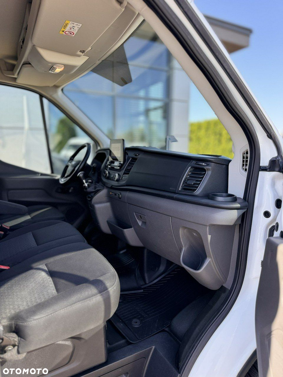 Ford Transit - 28