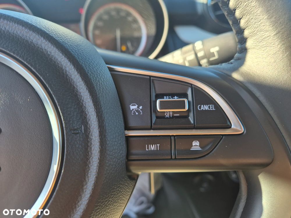 Suzuki Swift 1.2 Dualjet Hybrid Comfort - 18