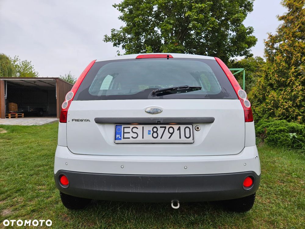 Ford Fiesta 1.25 Ambiente - 6