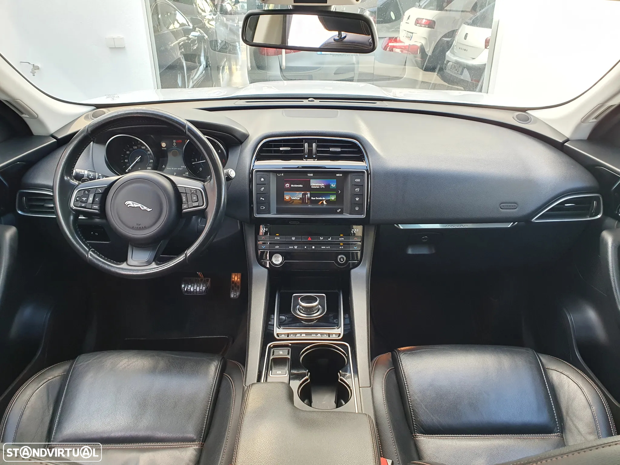 Jaguar F-Pace 20d AWD Aut. Prestige - 24