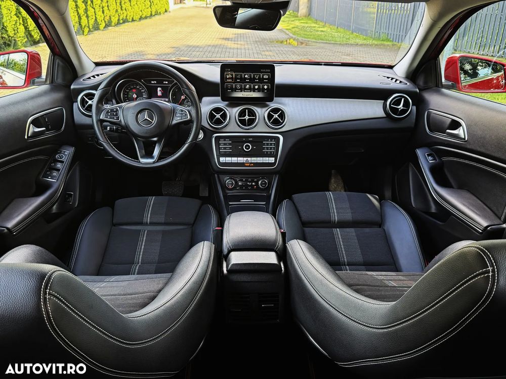 Mercedes-Benz GLA 200 d 4MATIC 7G-DCT UrbanStyle Edition - 3