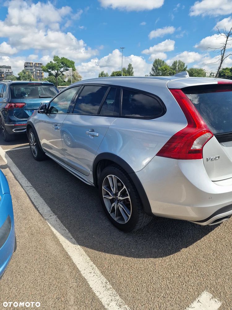 Volvo V60 Cross Country T5 Geartronic Momentum - 17