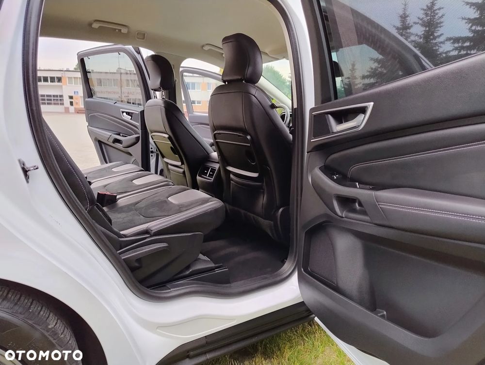 Ford S-Max - 18