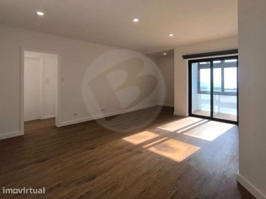 T1 Remodelado com Vistas de Mar na Póvoa de Varzim - Grande imagem: 2/25