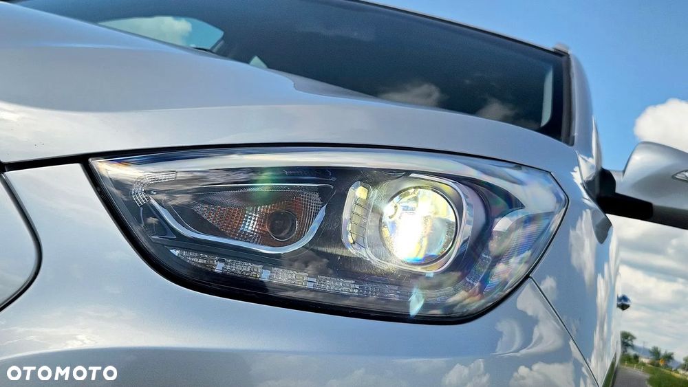 Hyundai ix35 2.0 CRDi 4WD Automatik Premium - 27