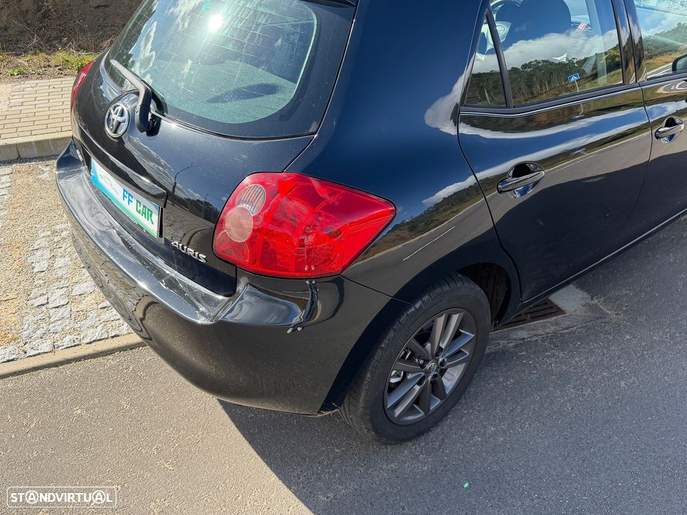 Toyota Auris 1.4 D-4D Luna - 12