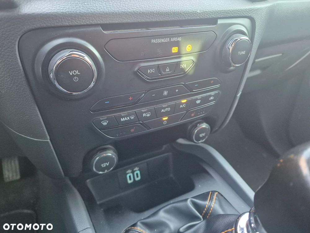 Ford Ranger Wildtrak - 11