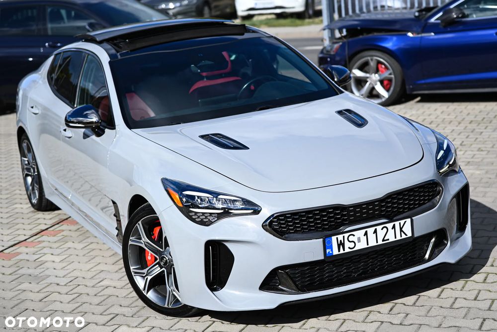 Kia Stinger 3.3 T-GDI V6 GT AWD - 38
