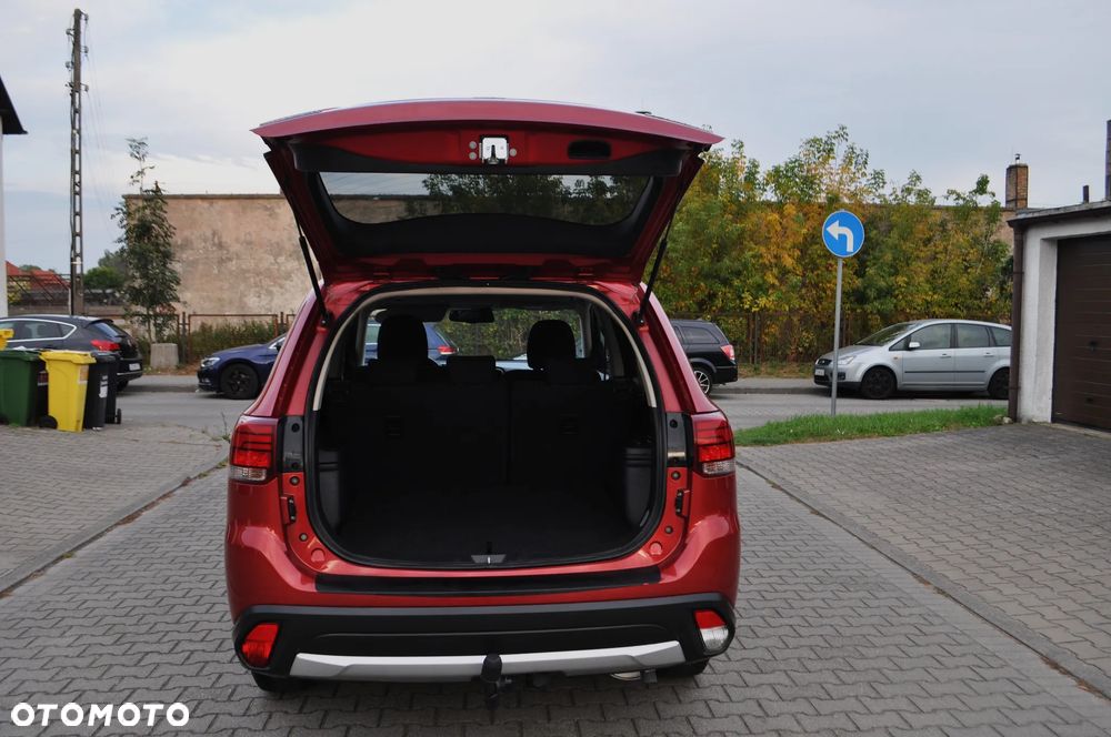 Mitsubishi Outlander 2.0 2WD Diamant Edition - 9