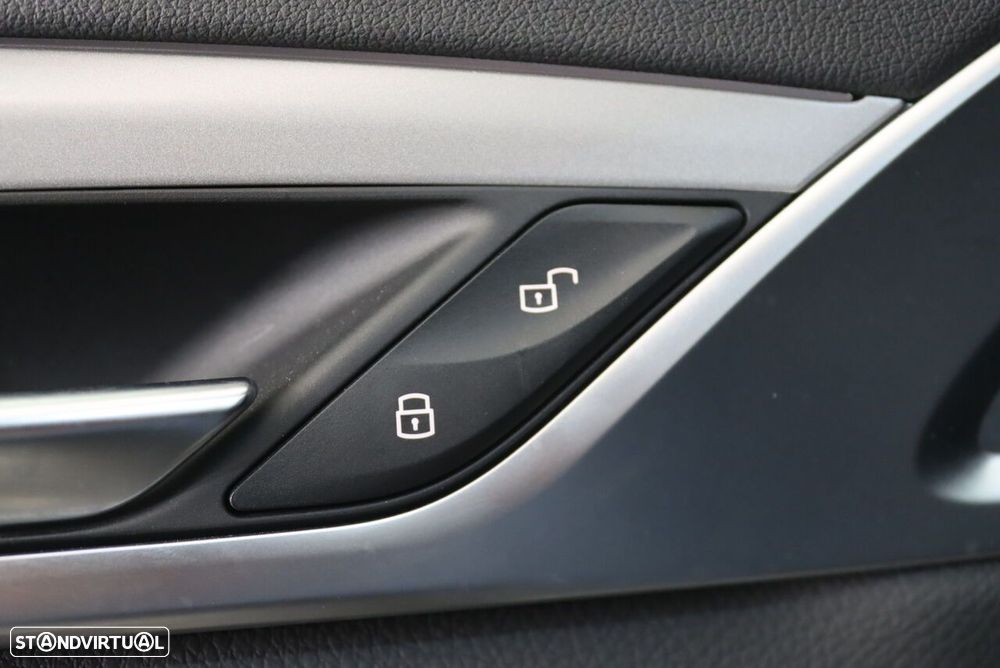 BMW 530 e Line Luxury - 19