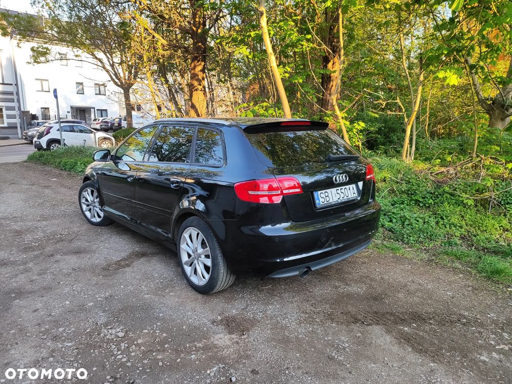 Audi A3 Sportback 2.0 TDI DPF Attraction - 5