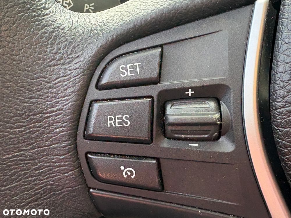BMW Seria 1 116i - 24