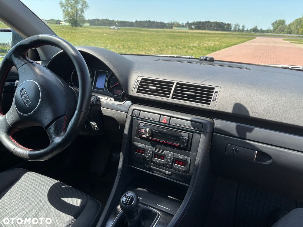 Audi A4 Limousine 1.8T - 28