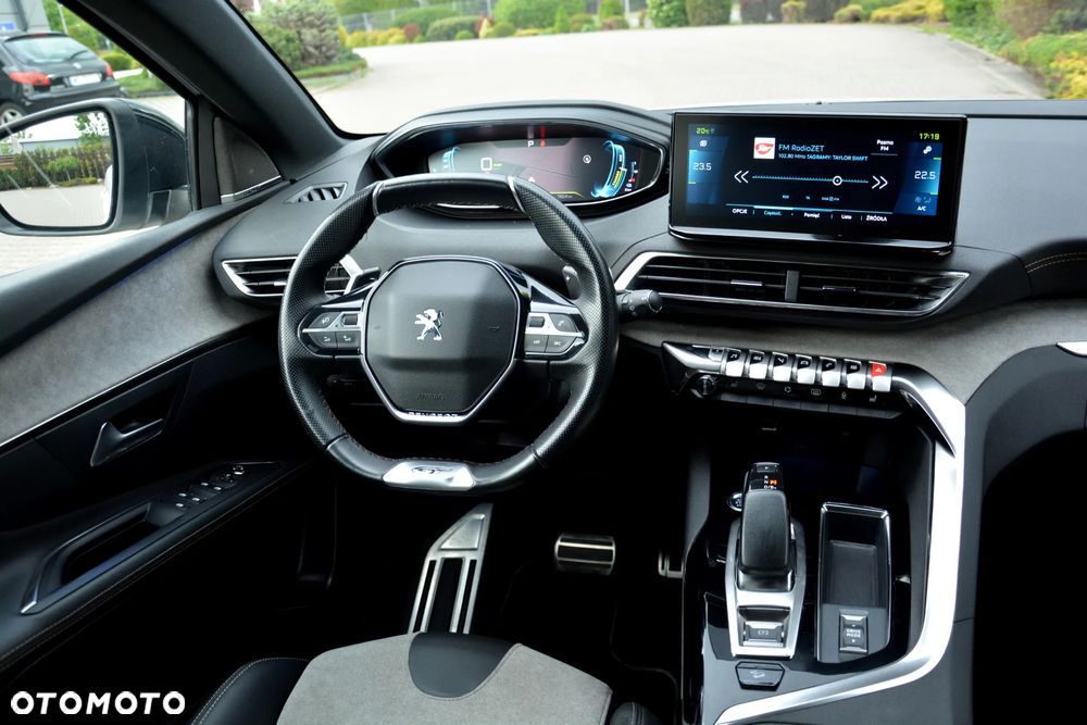 Peugeot 3008 Hybrid4 300 e-EAT8 GT - 29