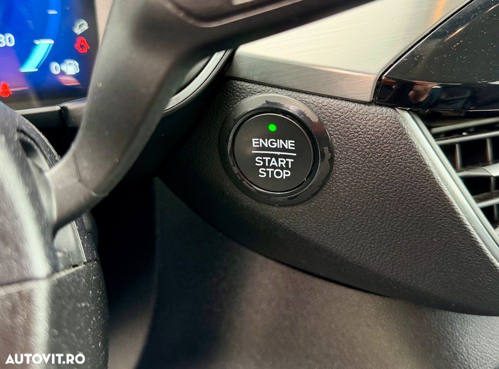 Ford Kuga 2.5 Duratec FHEV TITANIUM X - 20