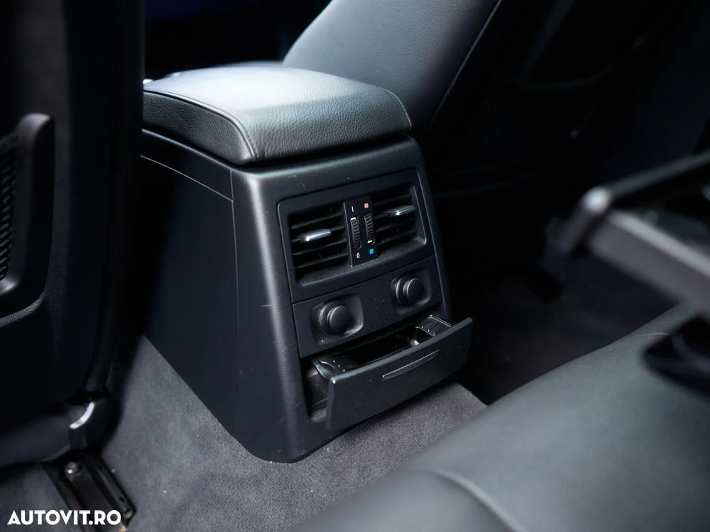 BMW Seria 3 325i xDrive Aut. M Sport Edition - 38