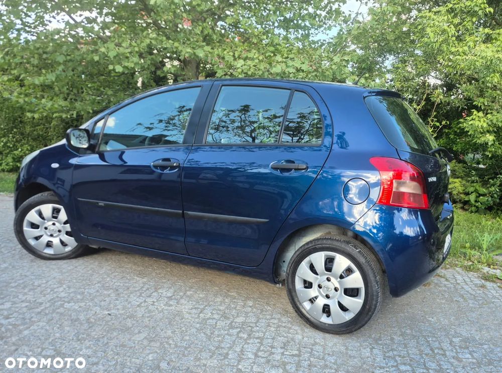 Toyota Yaris 1.3 Luna A/C - 4