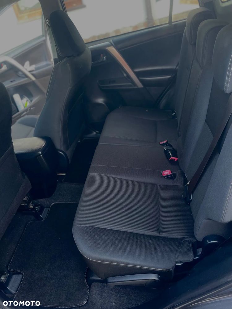 Toyota RAV4 2.0 D-4D 4x2 Start-Stop Executive - 8