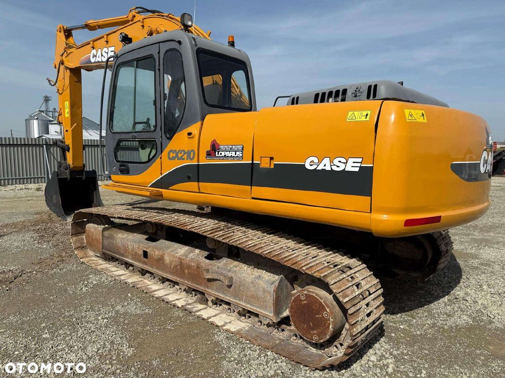 Case CX 210 - 4