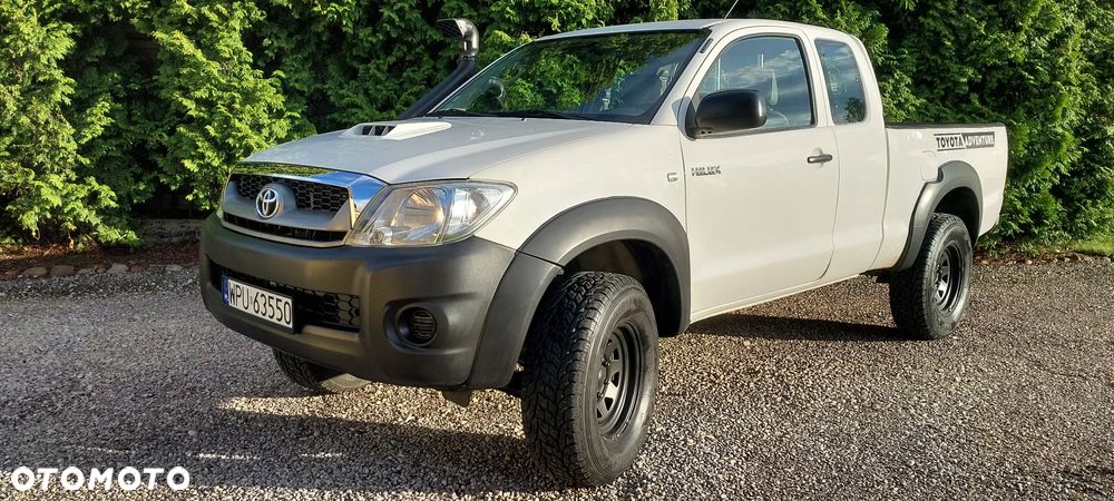 Toyota Hilux 4x4 Extra Cab - 26