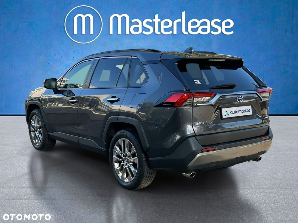 Toyota RAV4 - 8