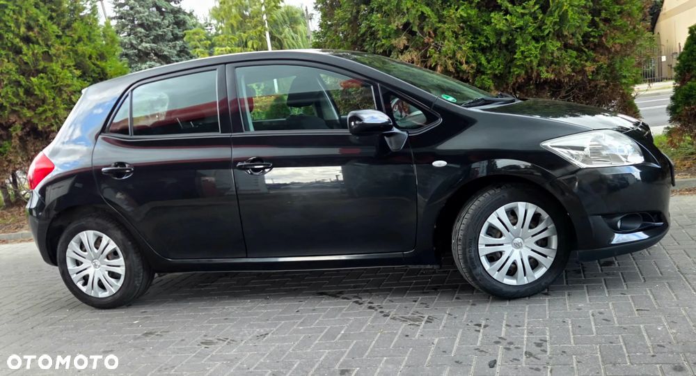 Toyota Auris 1.6 VVT-i Executive - 18