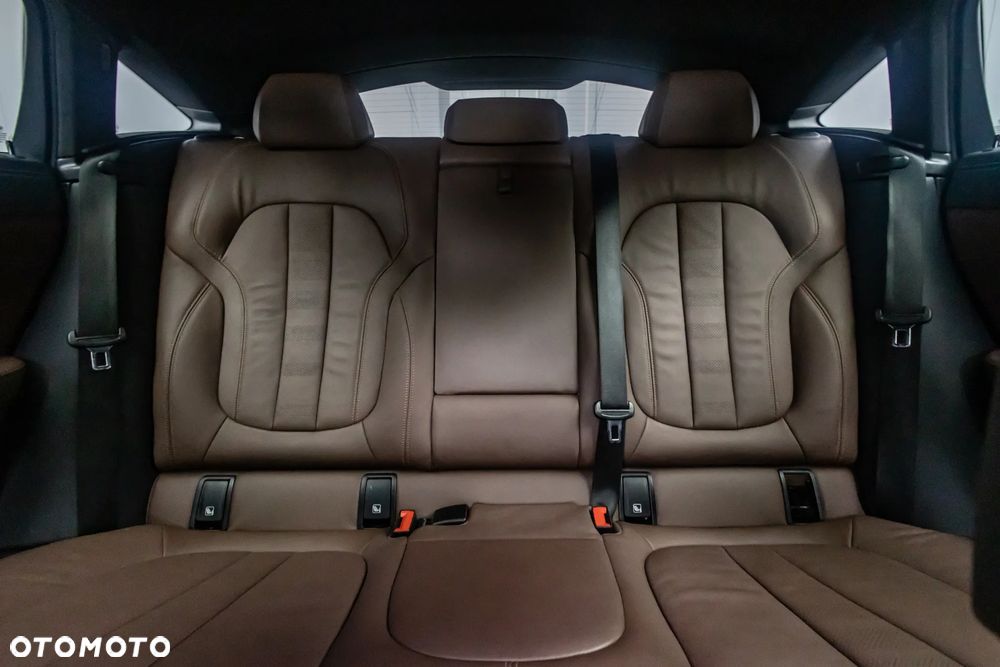 BMW X6 xDrive30d - 33