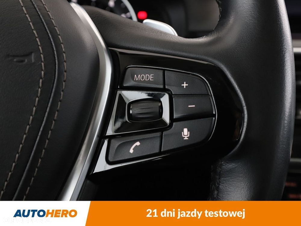 BMW Seria 5 530i Luxury Line - 27