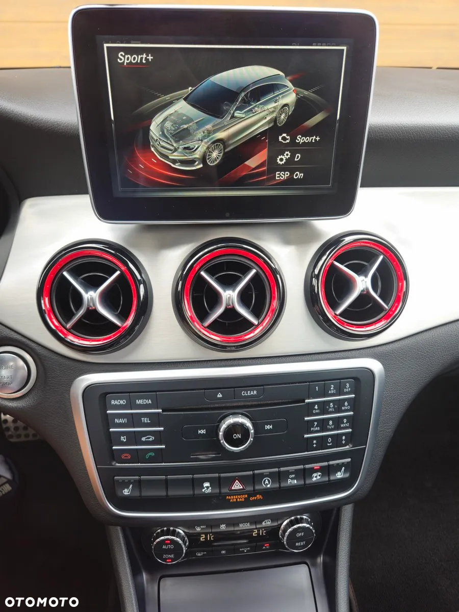 Mercedes-Benz CLA AMG 45 4-Matic - 27