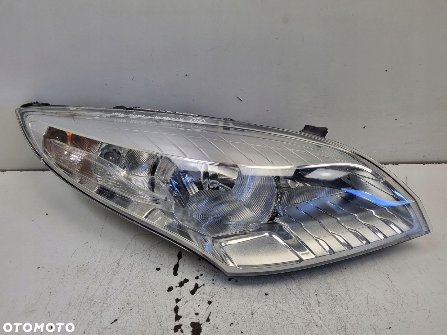 Renault Megane III 08-12r PRZEDNIA LAMPA PRAWA PRAWY PRZÓD 260100017R - 3
