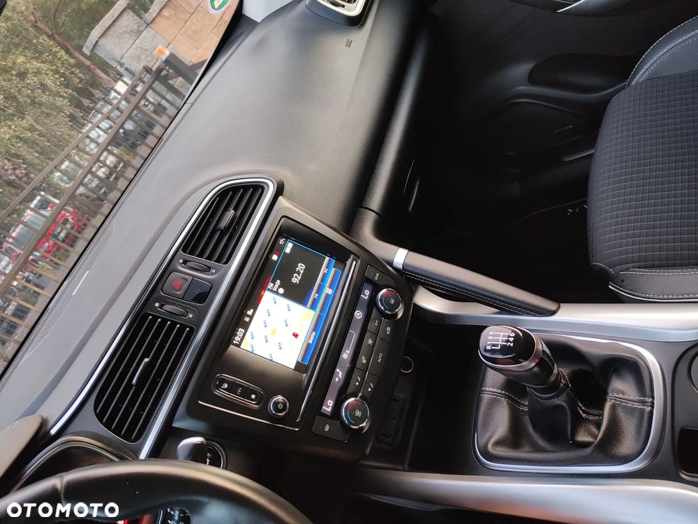 Renault Kadjar Energy dCi 130 Bose Edition - 21