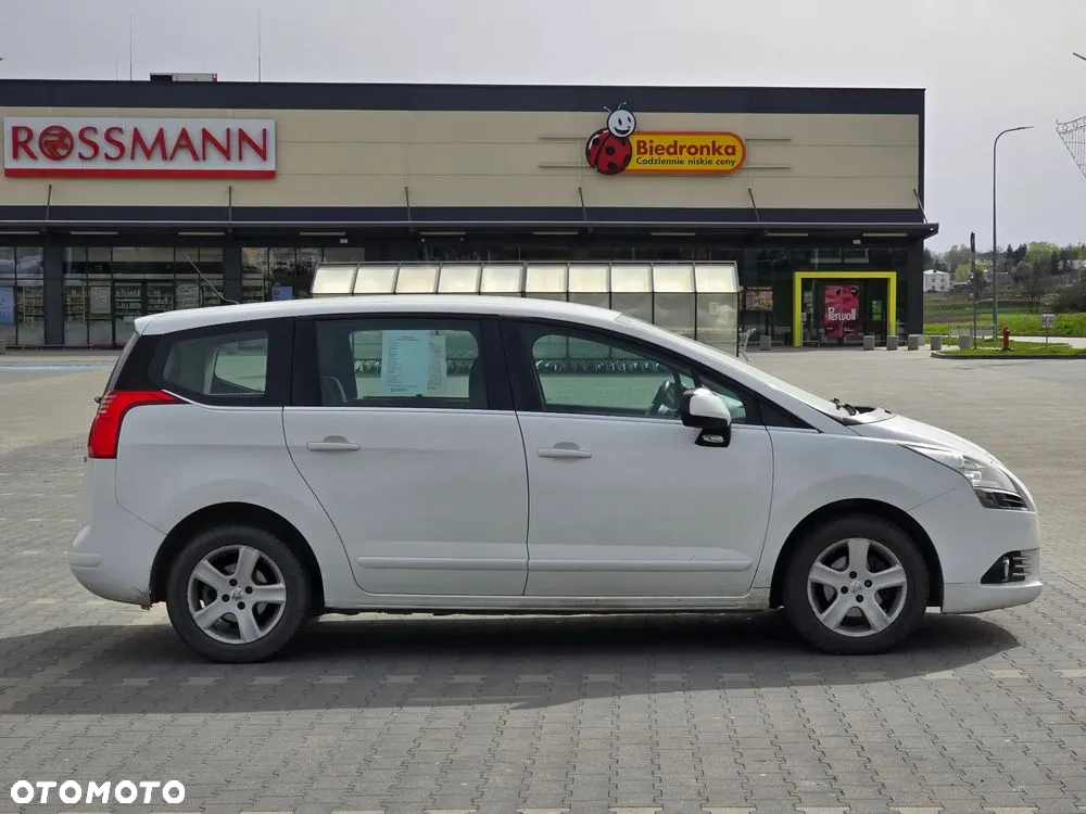 Peugeot 5008 1.6 HDi Premium - 6