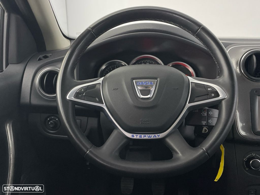 Dacia Logan MCV 0.9 TCe Stepway - 14
