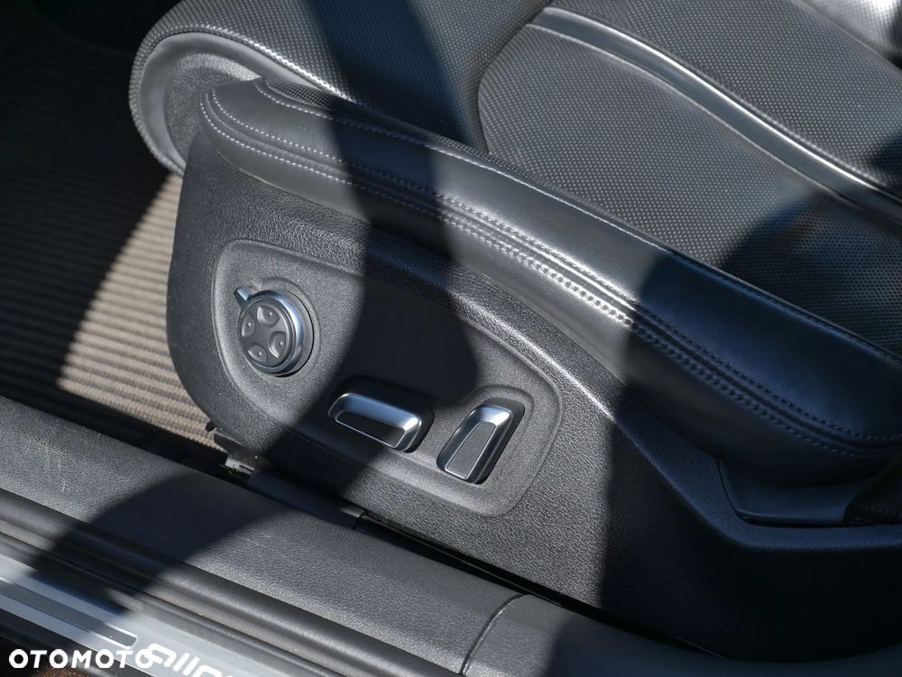 Audi A6 Allroad - 22