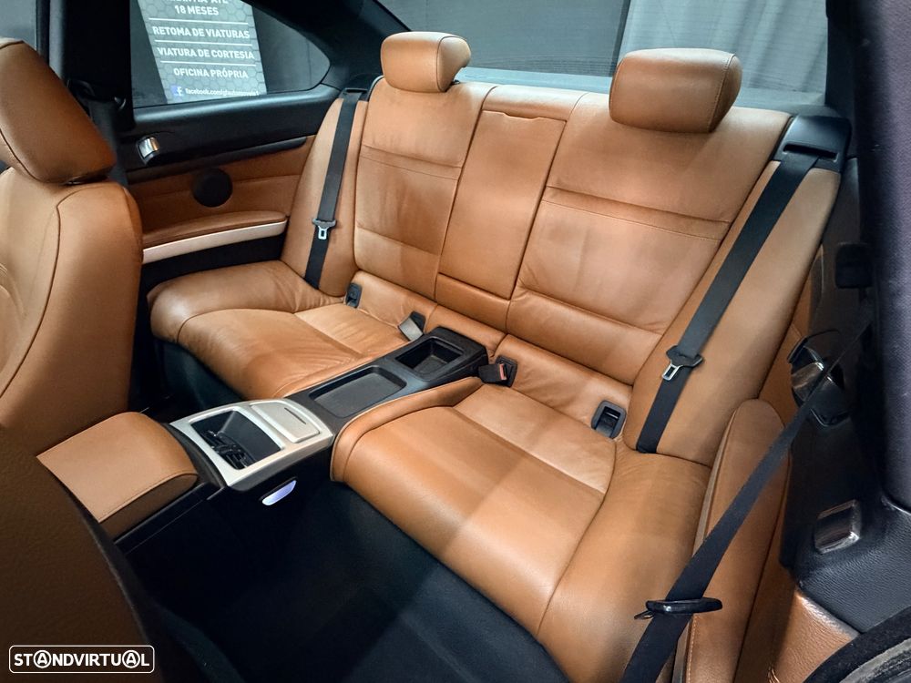 BMW 320 d Coupe - 23
