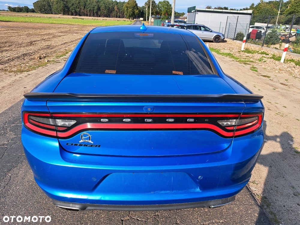 Dodge Charger - 12